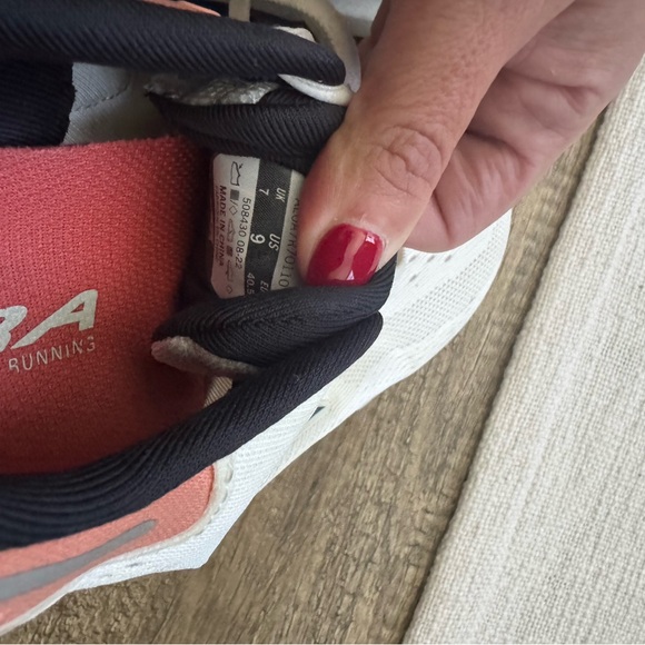 Altra Cream and Coral Athletic Shoes - Picture 5 of 5